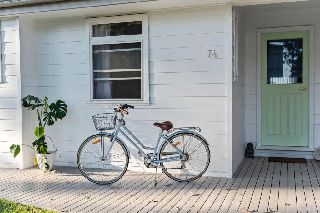 Cutie Patootie, Mollymook