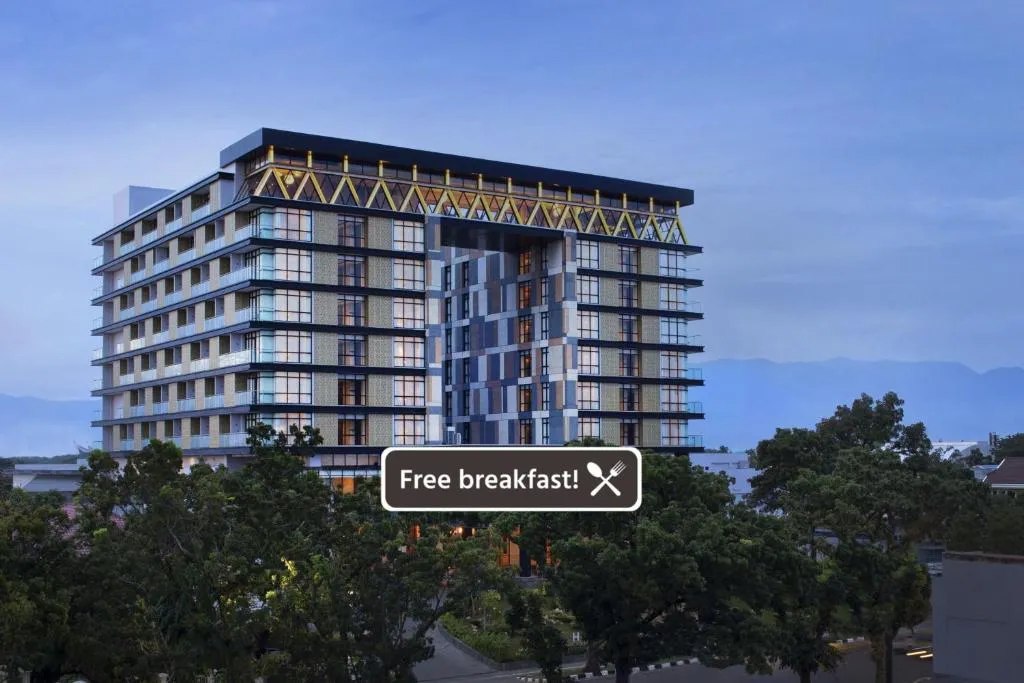 Hotel Santika Premiere Padang, hotel in Padang