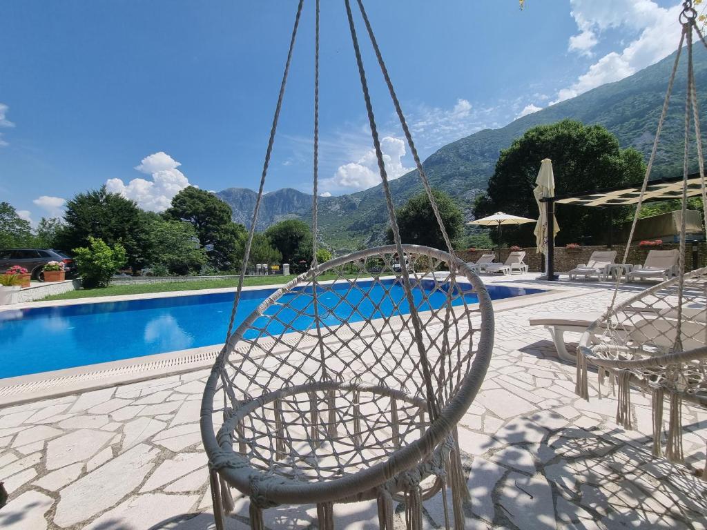 Milas Trojica Kotor photo