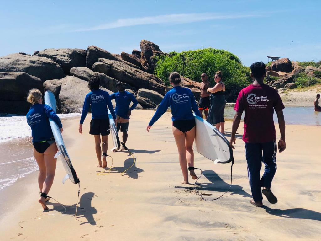 Star Rest Surf Camp Arugambay photo