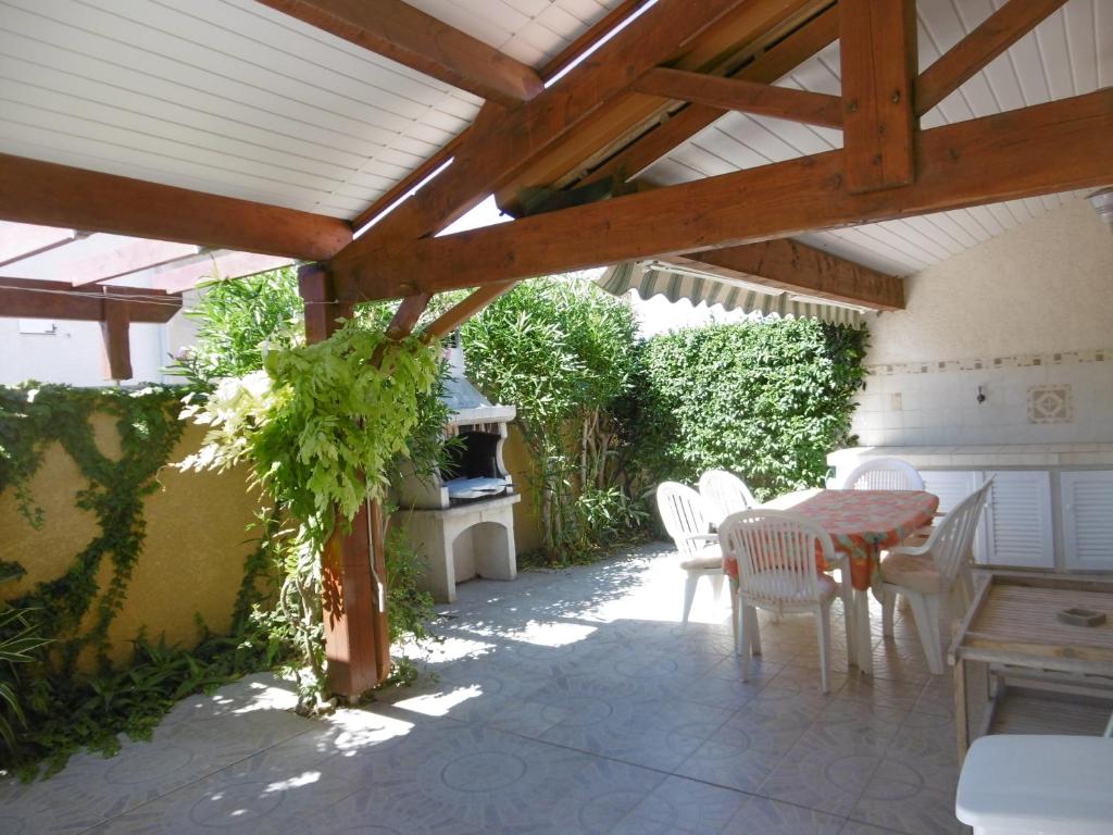 HOLIDAYLAND NARBONNE PLAGE Villas 6 ou 7 PERSONNES AVEC TERRASSE ET PLACE DE PARKING PRIVATIVE - 4