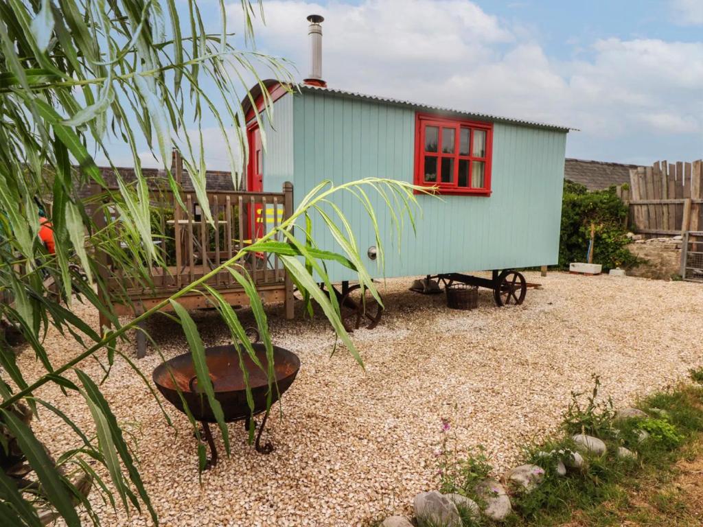 Shepherd's Hut, Bridgend