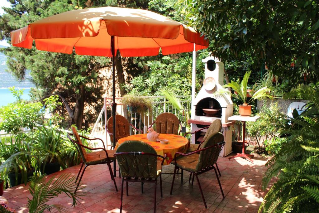Guest House Tomanovic — Hotel in Herceg Novi