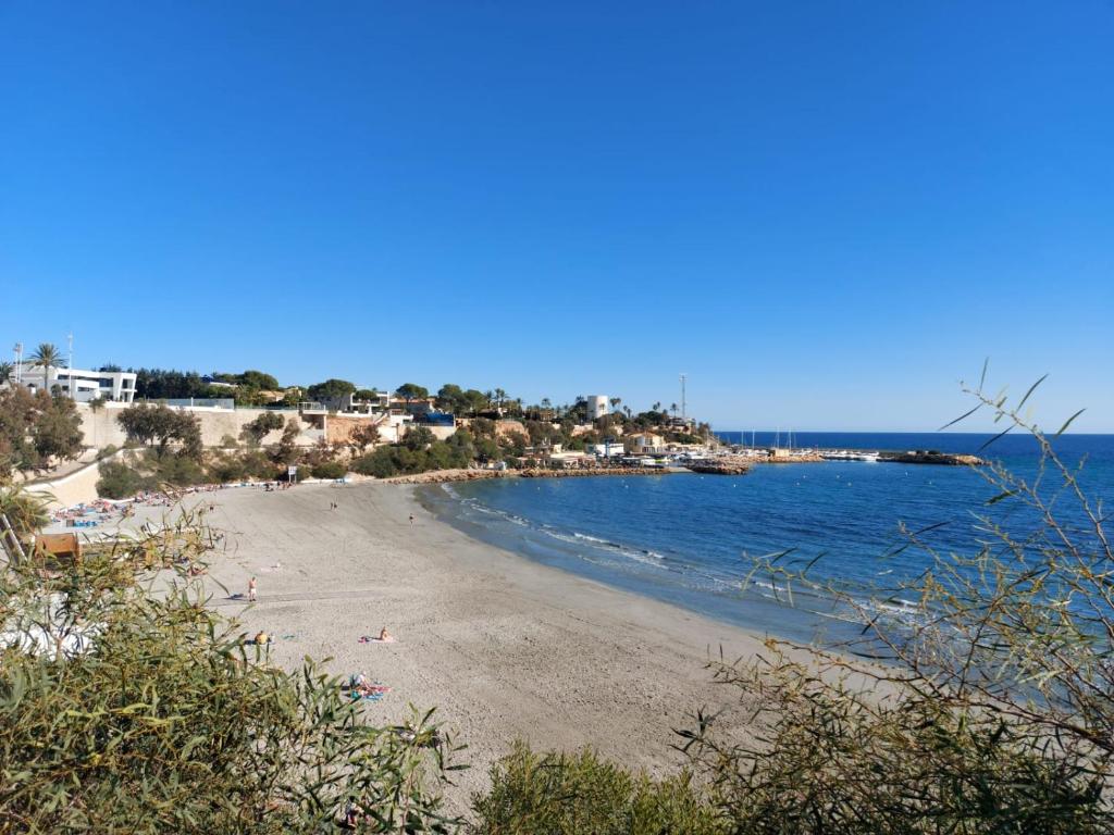 Aguamarina, las Calitas, frente al mar - 4