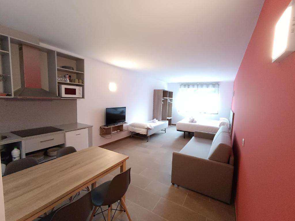 Apartamentos Turísticos Pontepedriña by Bossh! Hotels - 4