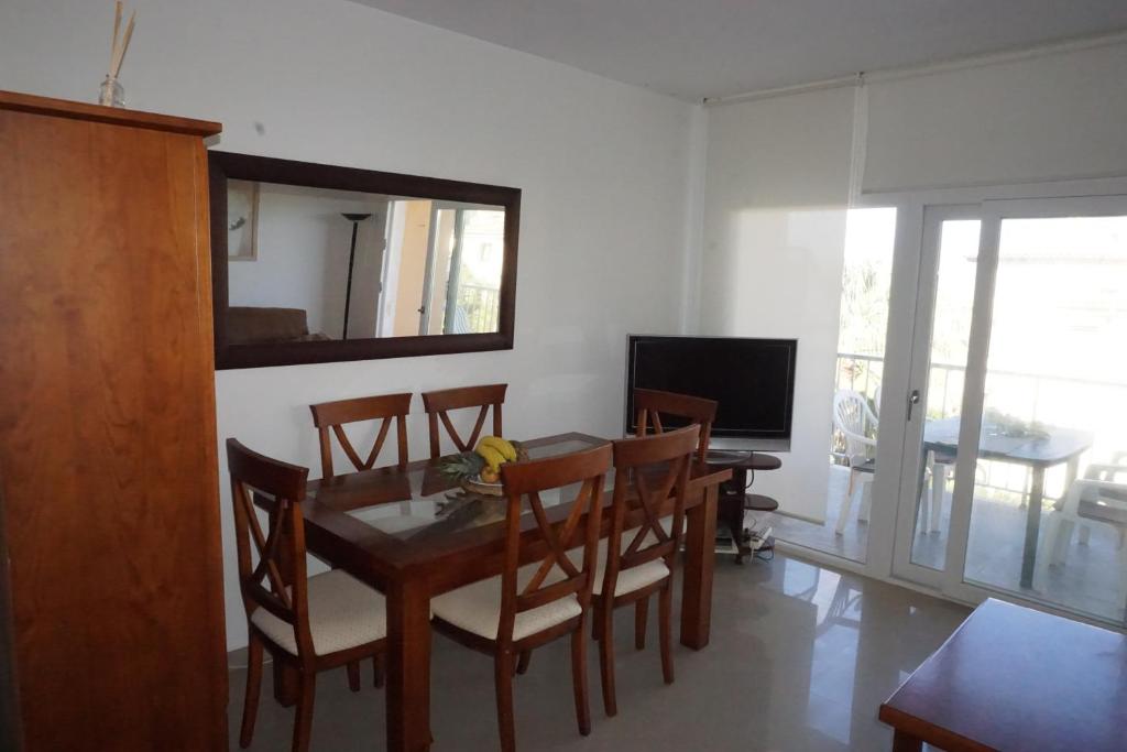 Apartamento Maria Elena a sólo unos pasos de la playa Les Bovetes - 3