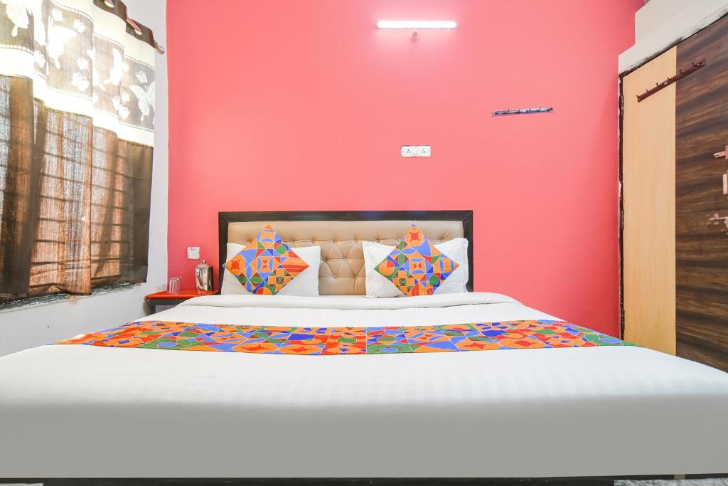 FabExpress Royal Palace Inn photo