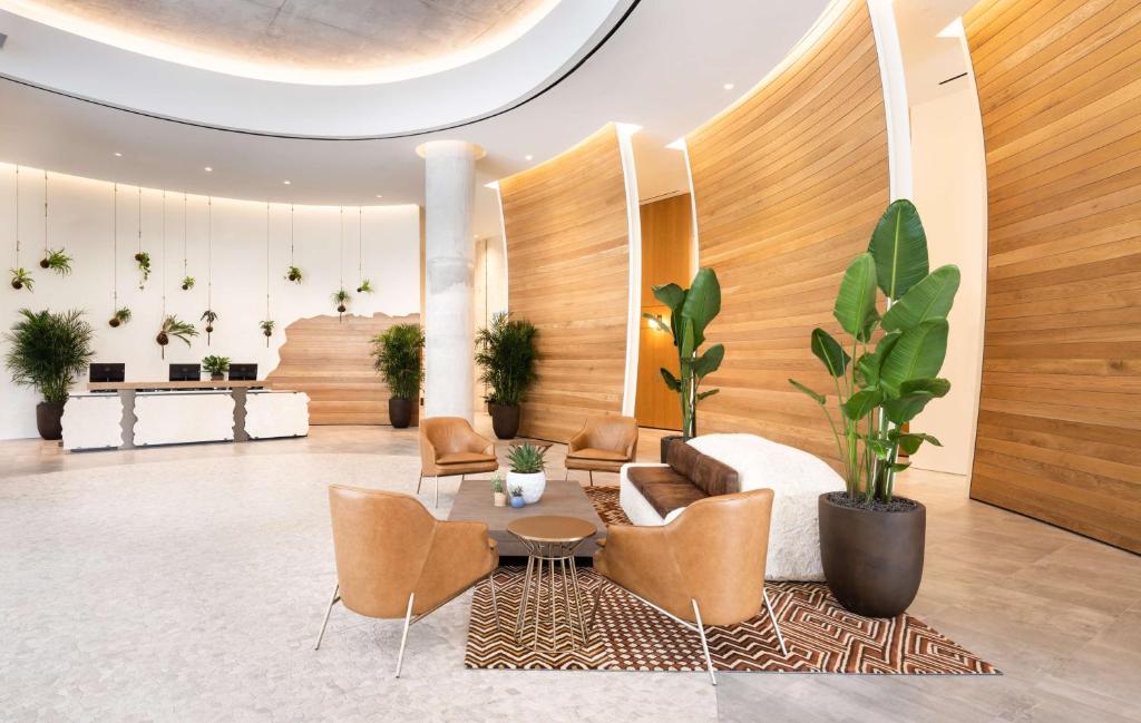 Lobby, Canopy by Hilton West Palm Beach - Downtown in West Palm Beach (FL)
