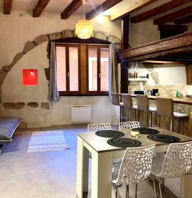 L'atypique, bord du Thiou - 3