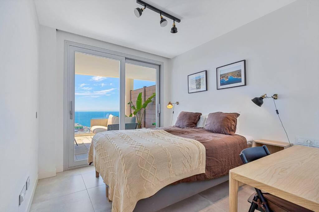 Stunning 2 bedroom apartment. - 3