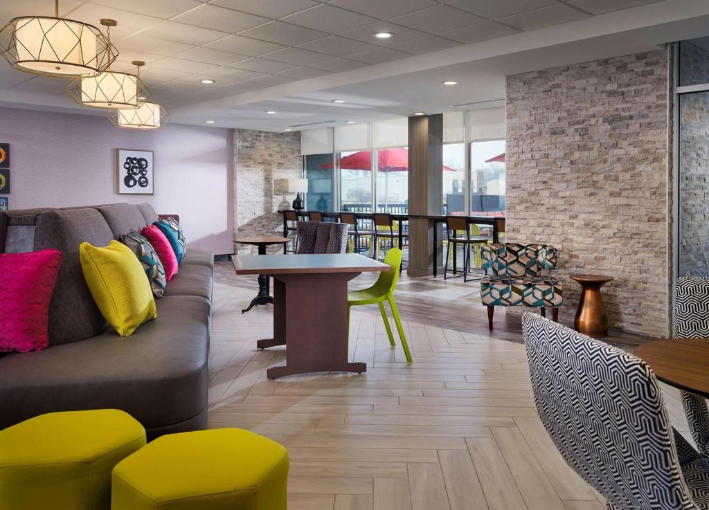 Home2 Suites by Hilton Jackson Pearl photo