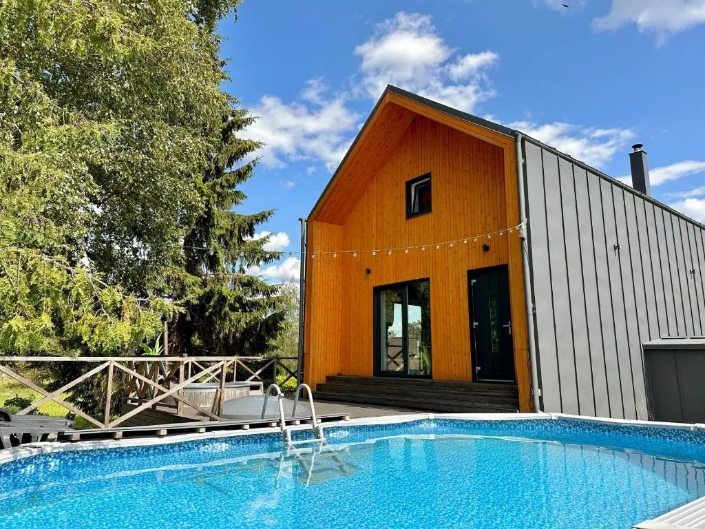 Semo guest house with amazing sauna and pool, hotel v destinaci Vecumnieki