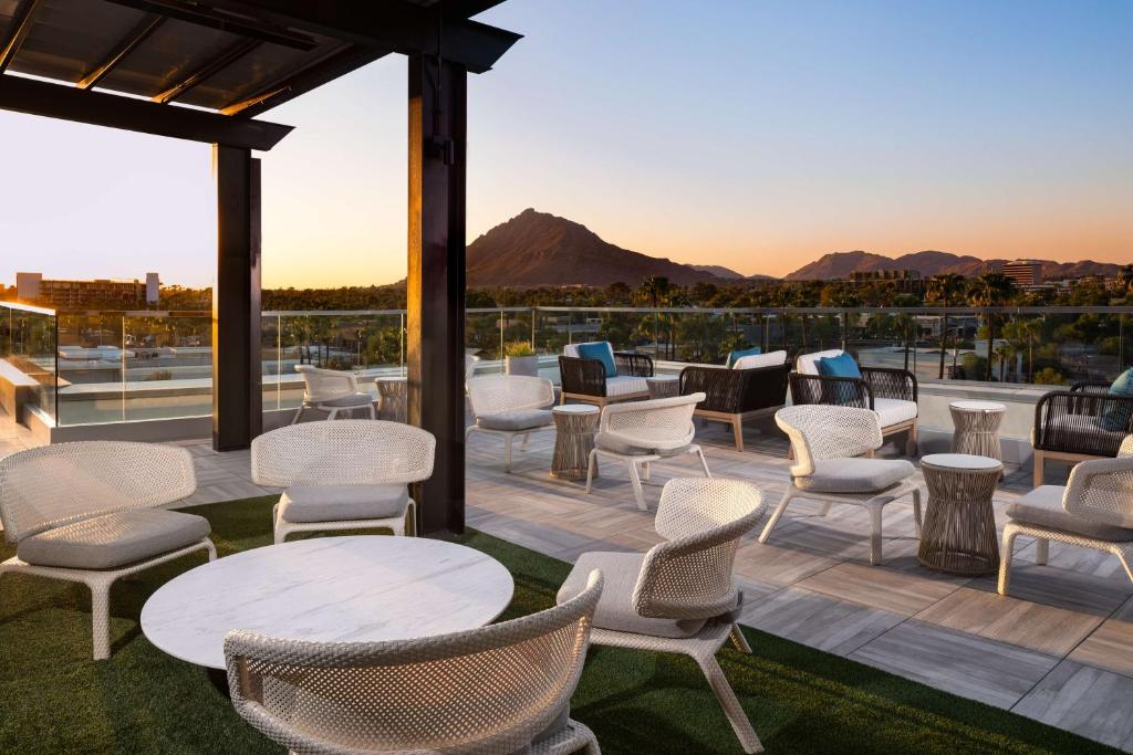คาโนปี บาย ฮิลตัน สกอตส์เดล โอลด์ ทาวน์ (Canopy by Hilton Scottsdale Old Town)
