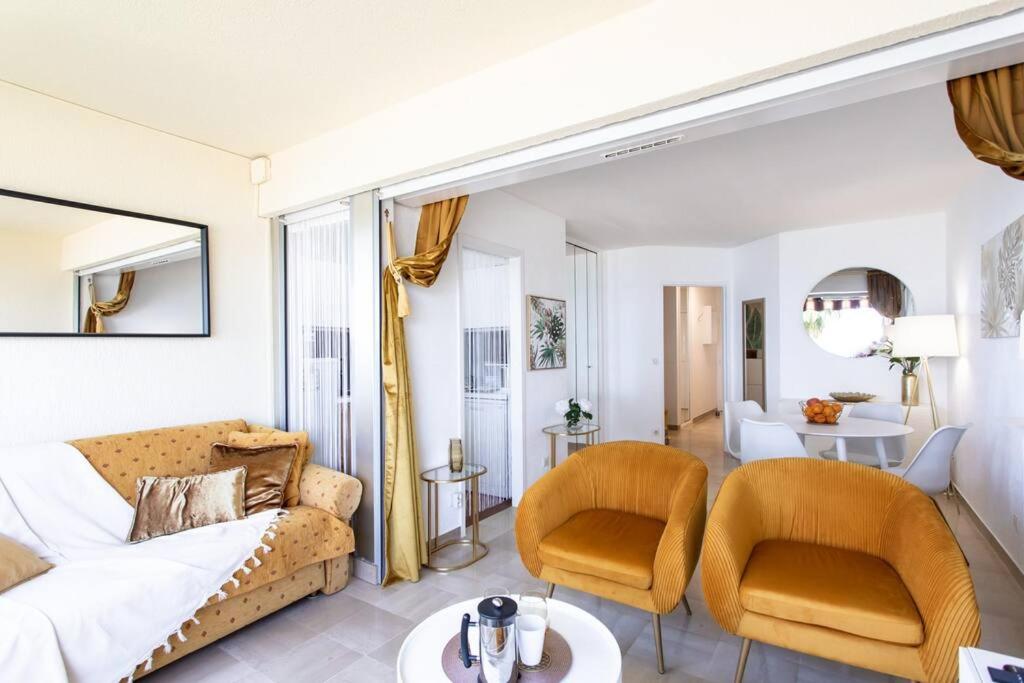 C4 Staywizus - 1 BDR Facing Sea & Beach - Parking, Tennis & Wifi - 3