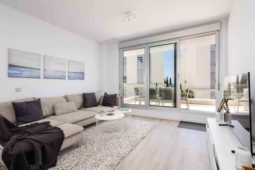 Stylish 3 bedroom Le Mirage close to beach RDR317 - 4