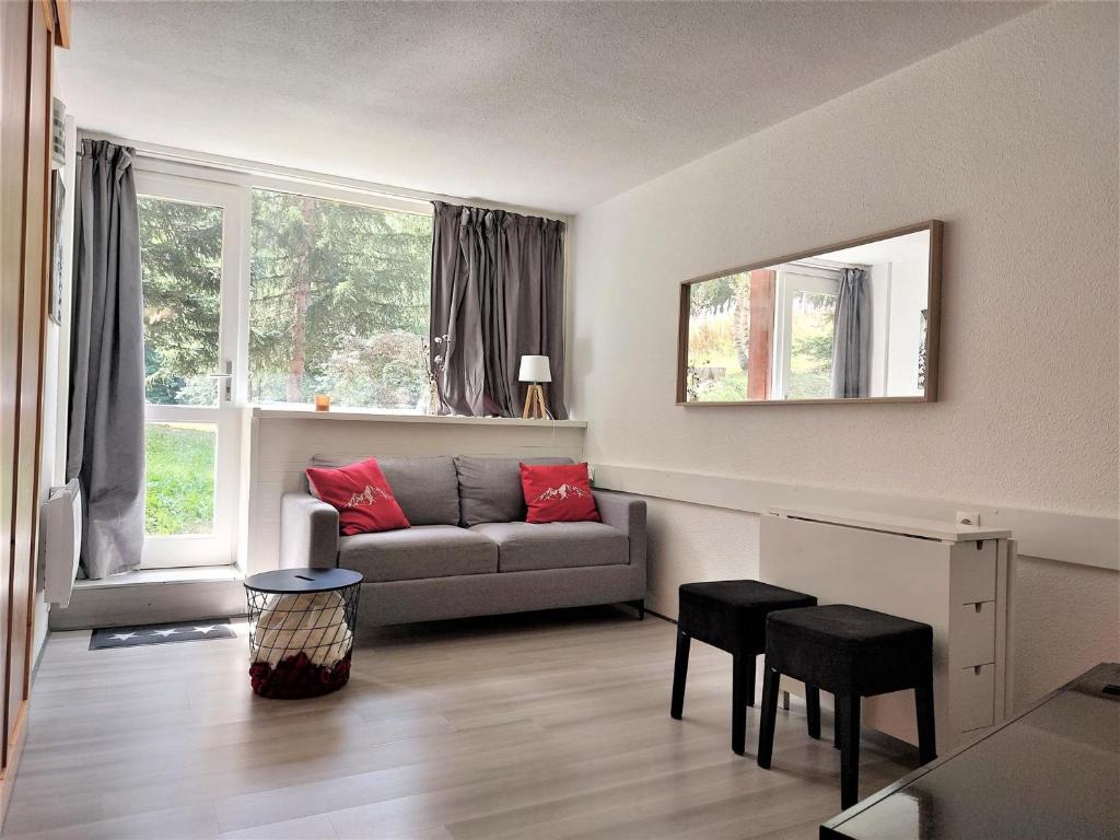 Studio 4 pers, rénové, accès pistes et commerces, au cœur du village du Charvet, Arc 1800 - FR-1-411-737, Bourg-Saint-Maurice