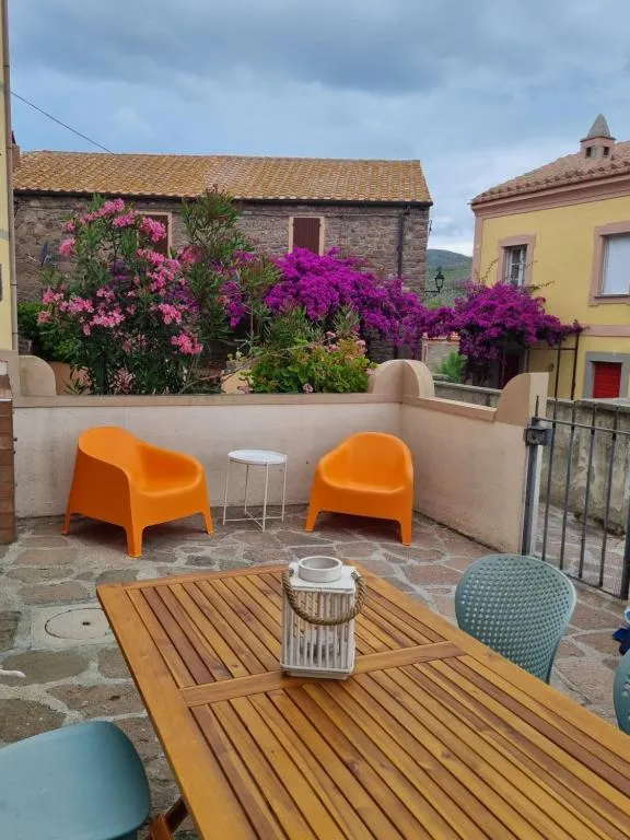 Le petit refuge, hotel v destinaci Capraia