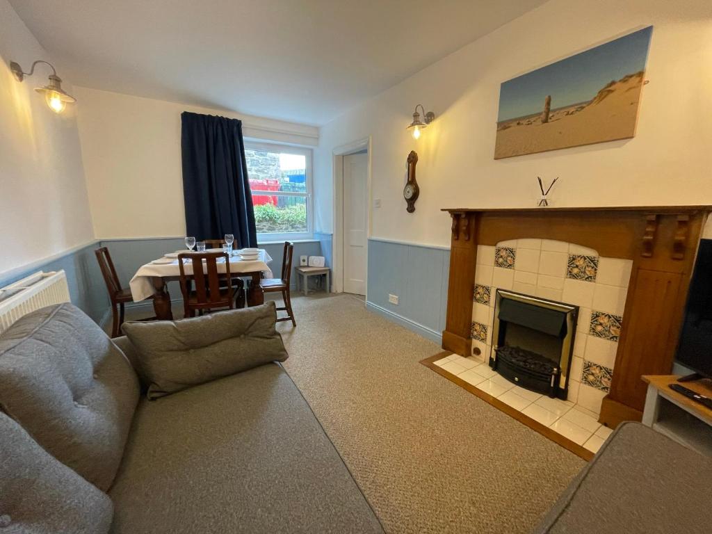 Glanywerydd Cottage photo 2