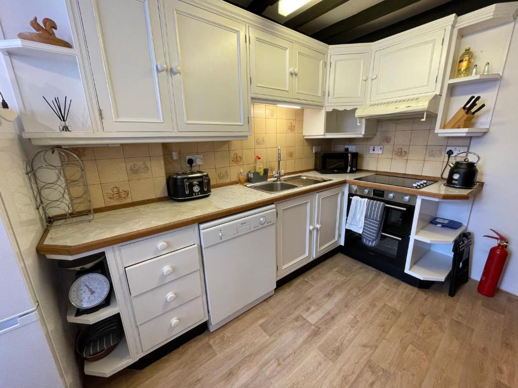 Glanywerydd Cottage photo 3