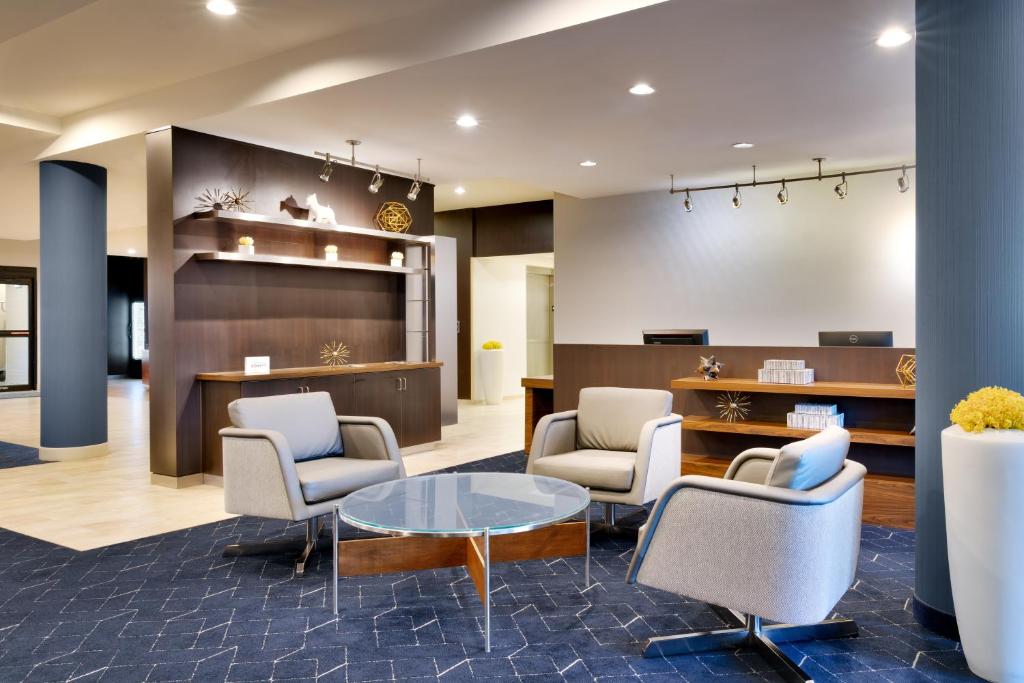 Courtyard by Marriott Houston NASA/Clear Lake photo
