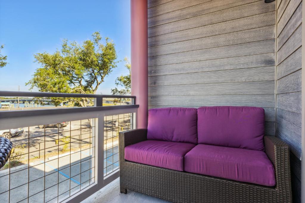 NEW Completely Renovated Hotel Folly with Sunset Views photo