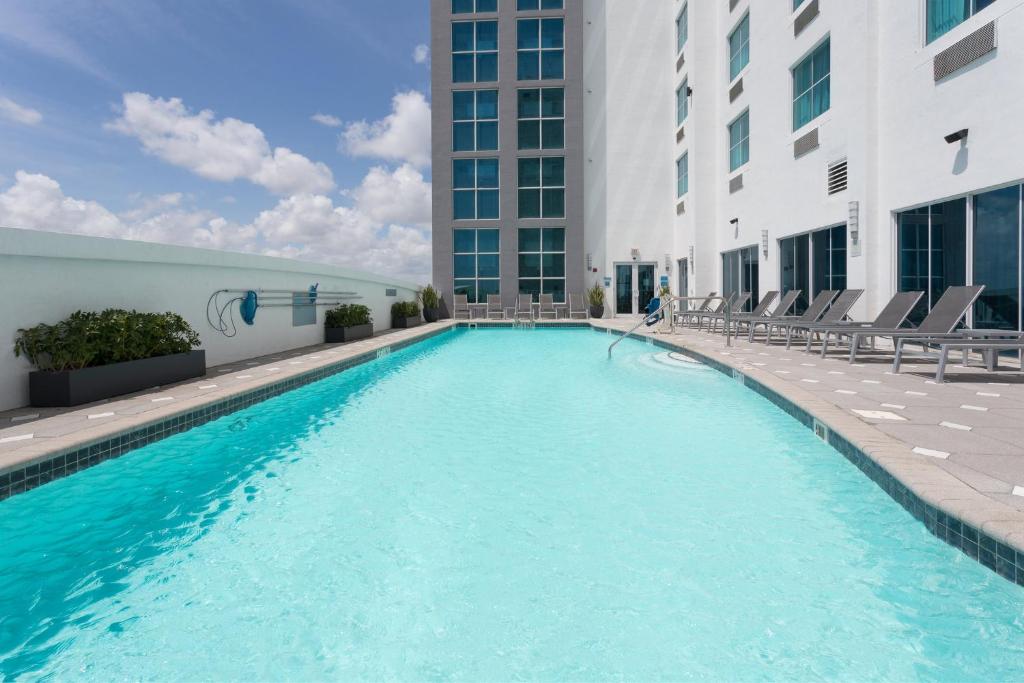 Crowne Plaza Hotel & Resorts Fort Lauderdale Airport/ Cruise photo