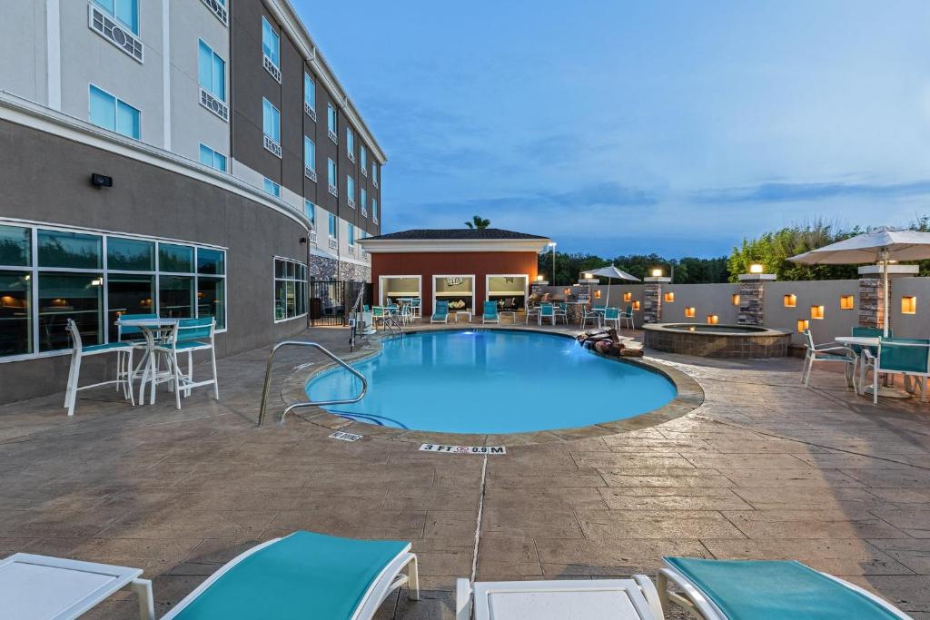 Holiday Inn Express Houston Space Center-Clear Lake photo