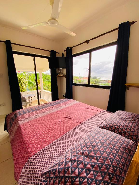 Oceanic View Lodges photo