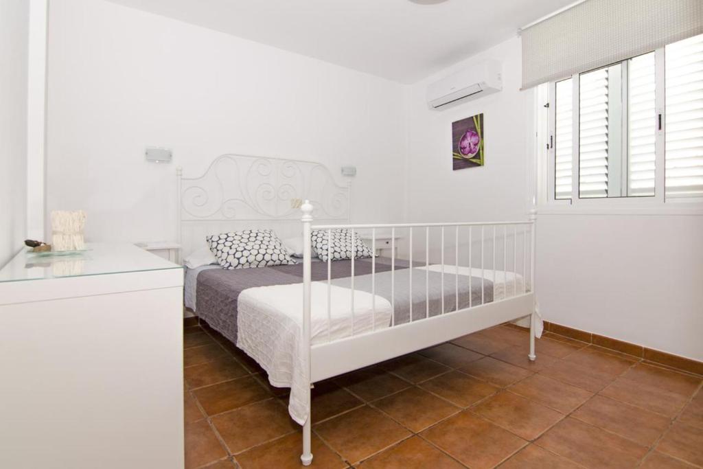 Charming Apartment in Puerto de Mogán - 80m², Mountain/Sea View - 3