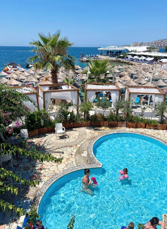 Bellavista Apartments Bougainville Bay — Hotel in Saranda