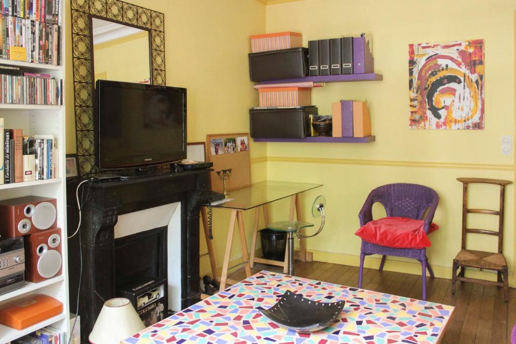 Cozy love nest near Stade de France - 4
