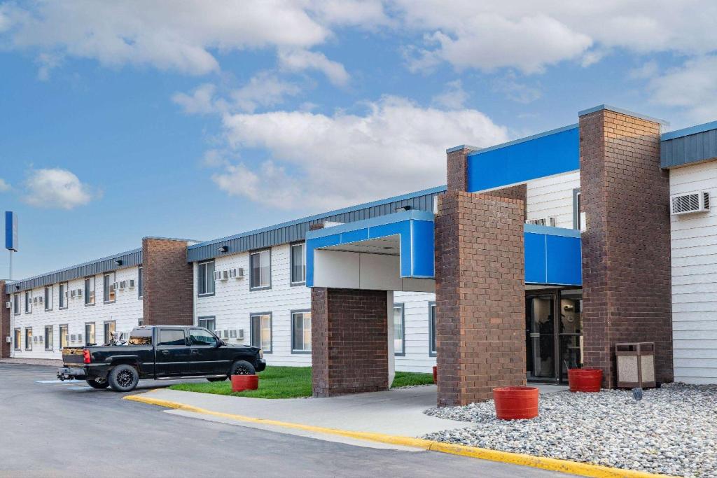 Baymont by Wyndham Gillette photo