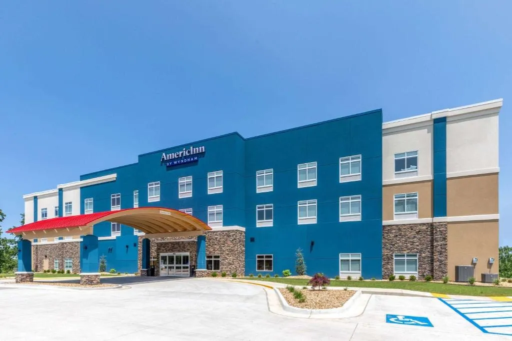 AmericInn by Wyndham Mountain Home，位于芒廷霍姆的酒店