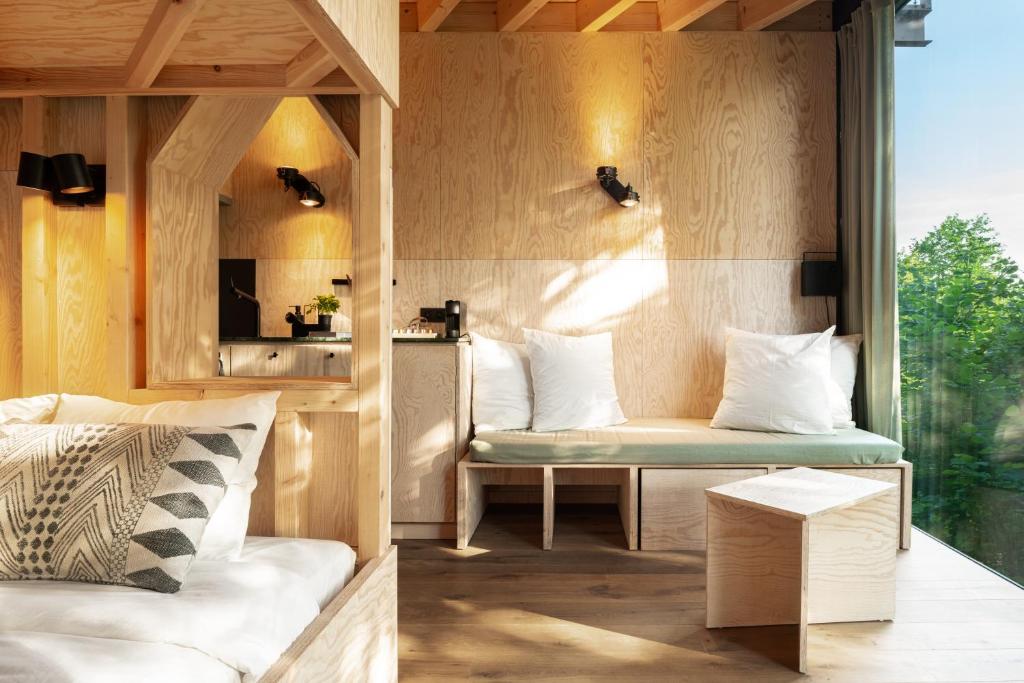 Hutstuf - The Owl & Private Rooftop Spa, La-Roche-en-Ardenne