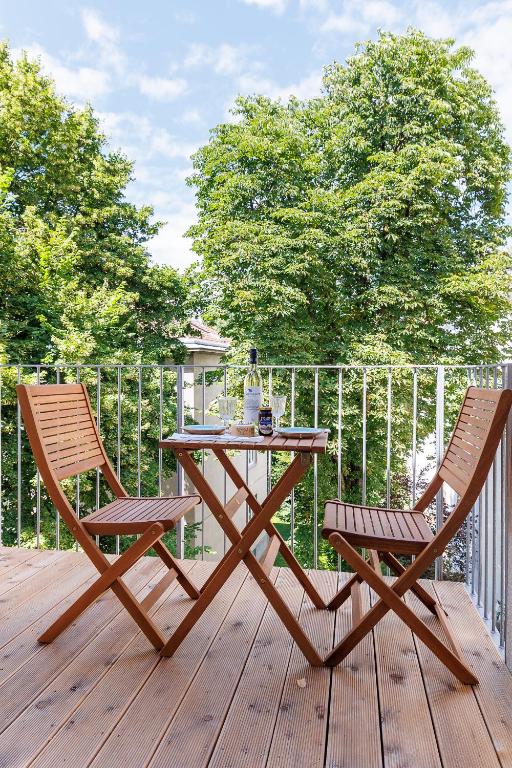 Schonbrunn Garden View Apartments photo