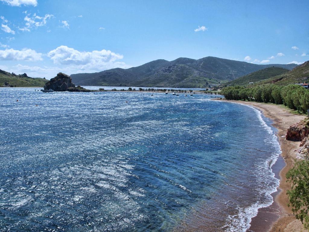 Silver Beach photo