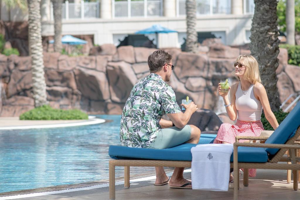 スイミングプール