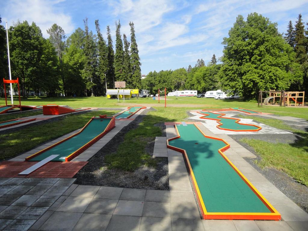Mini golf course
