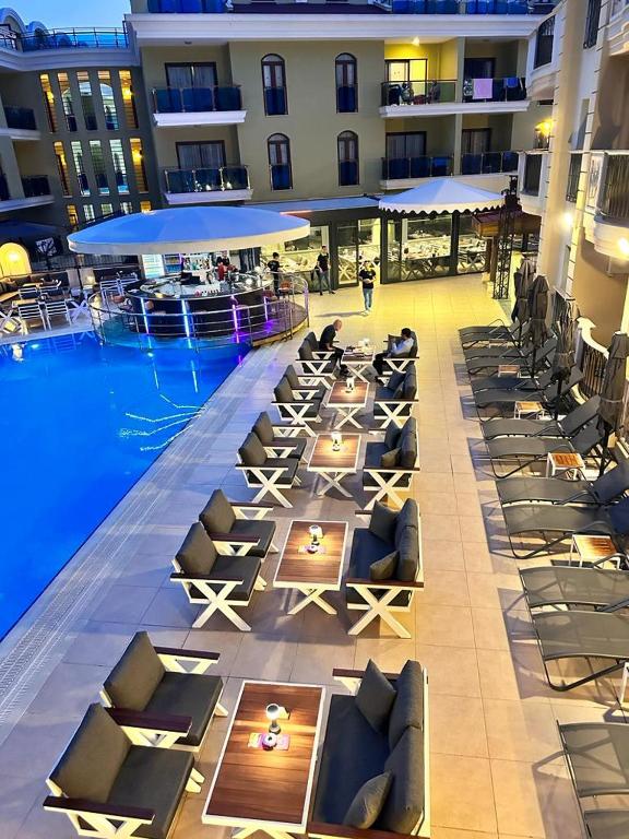 Club Karakas Apart Otel — Restaurant & bars in Marmaris, Mugla