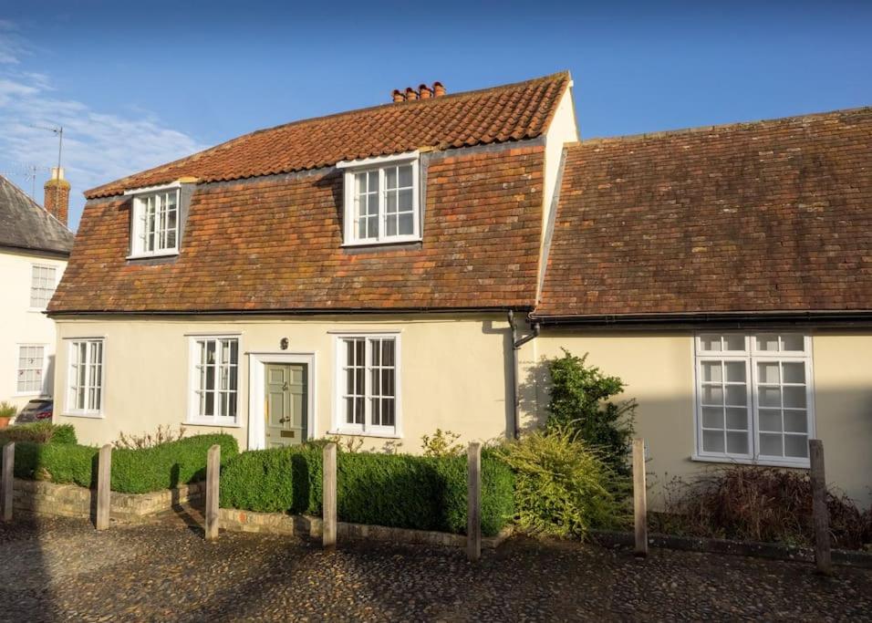 The Old Reading Rooms Linton, Linton