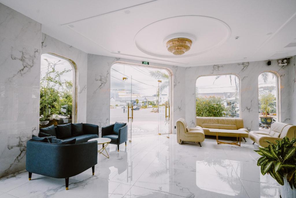 SUNRISE Hotel HA TIEN