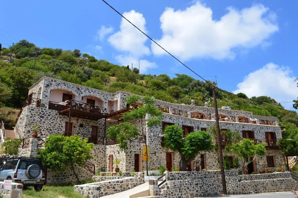 Romantzo, hotel en Mandrakion