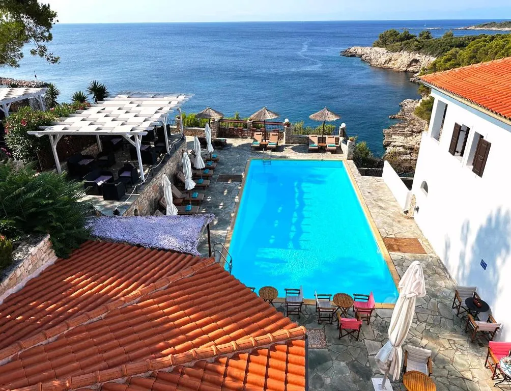 Yalis Hotel, hotel v destinaci Votsi