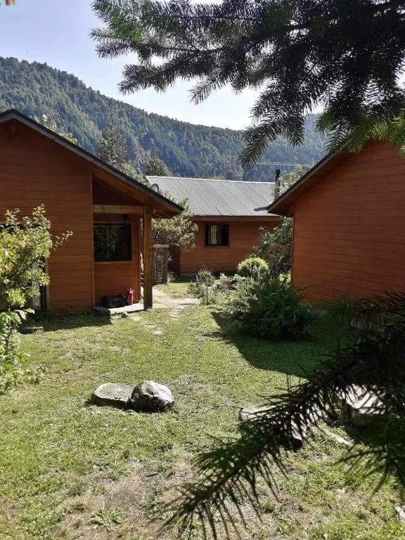Cabañas Amatista Neltume, hotel in Neltume