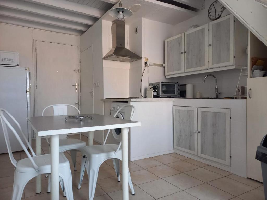 Studio mezzanine 32 m2 Port La Nouvelle Quartier des Lacs proche plage - 5