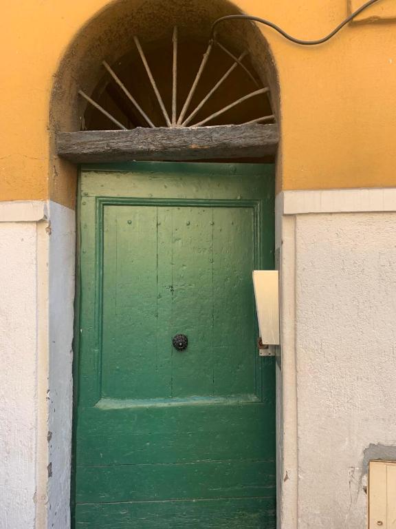 Apartment 33 on The Old Historic Senate Square - 2