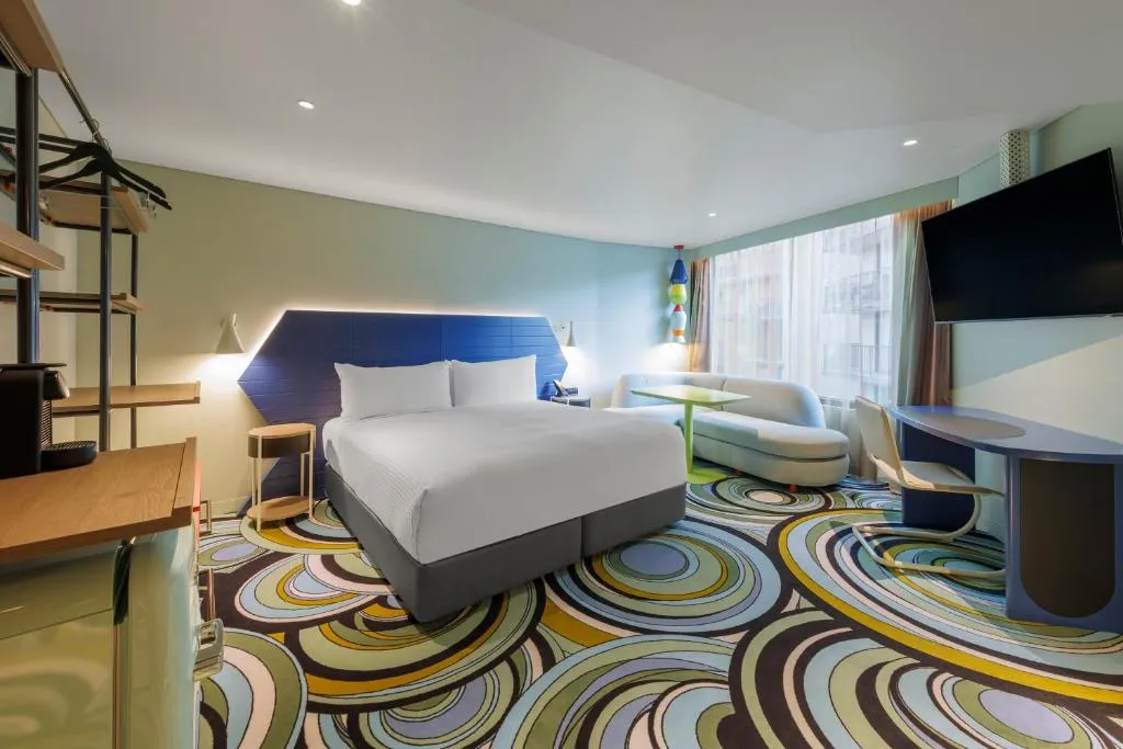 Adge Hotel and Residences, hotel in Sydney