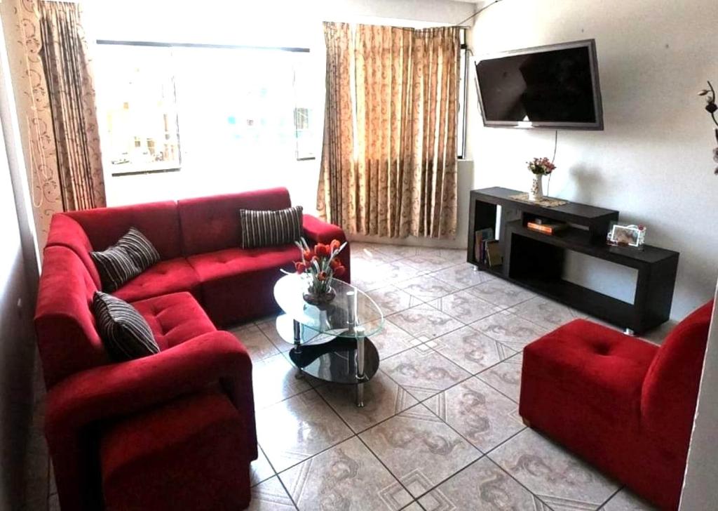 Acogedor y céntrico departamento familiar, Apartment Tacna