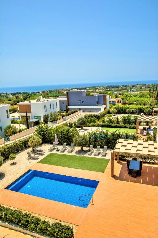 Coral Elite Residences — Hotel in Peyia