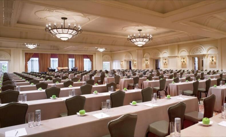 Banquet hall